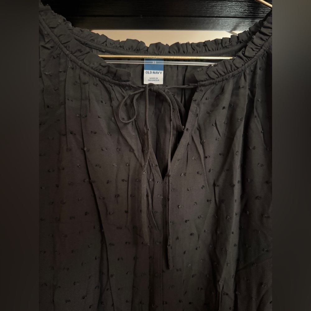 Sleeveless Old Navy Dress - Picture 2 of 3